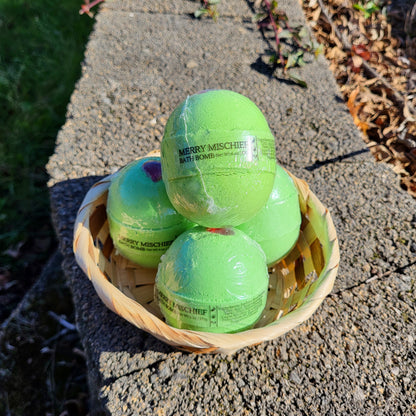 Merry Mischief 6 oz bathbomb - Limited Seasonal Inventory