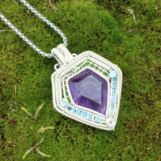 Heart of the warrior - Amethyst, Apatite, Diopside - American Mined