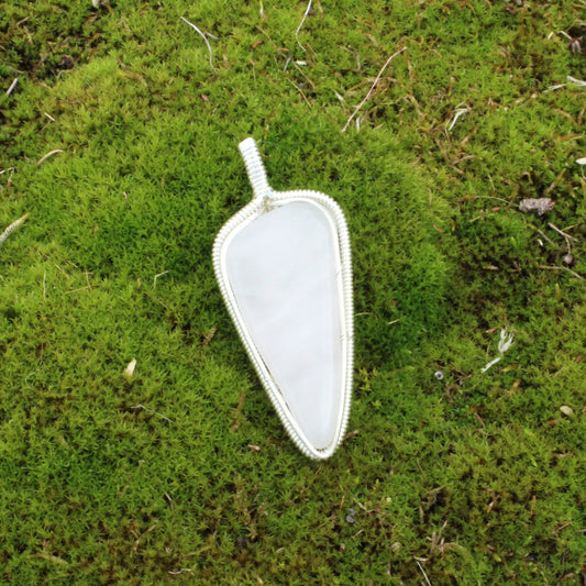 Sabor tooth quartz - White quartz- American Mined