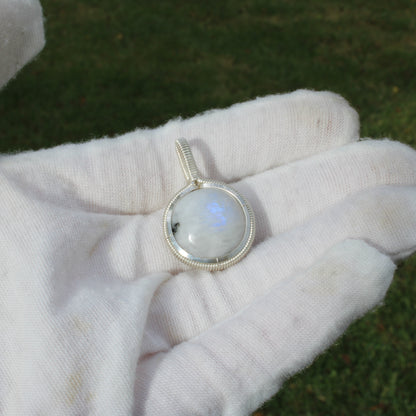 Rainbow Moonstone - Little Elegant