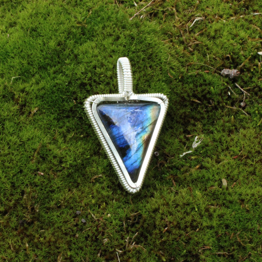 Labradorite - Little Elegant