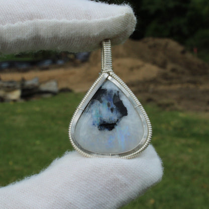 Rainbow Moonstone - Little Elegant