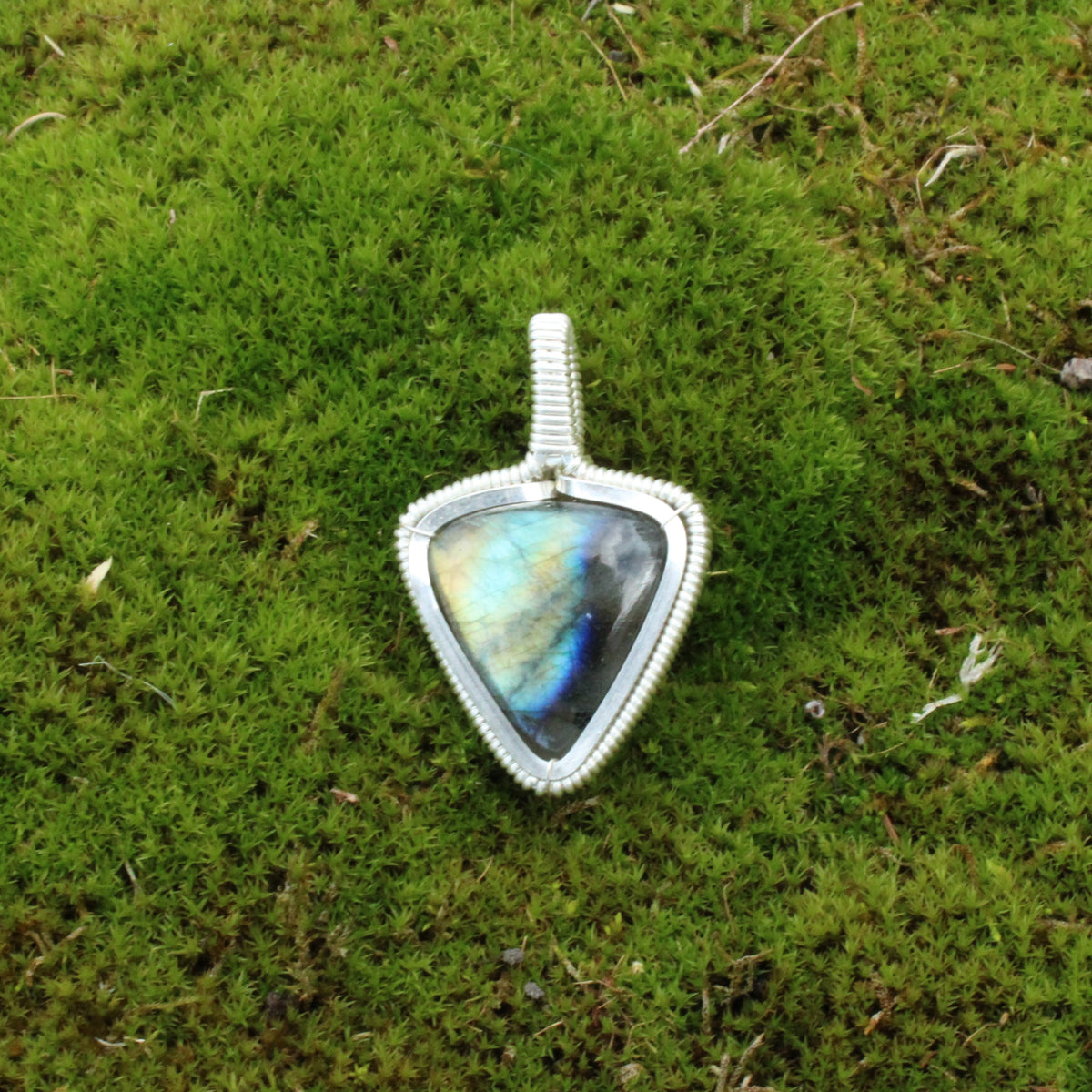 Labradorite - Little Elegant