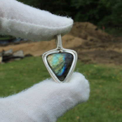 Labradorite - Little Elegant