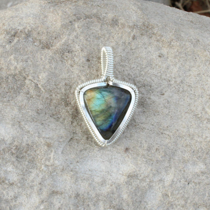 Labradorite - Little Elegant