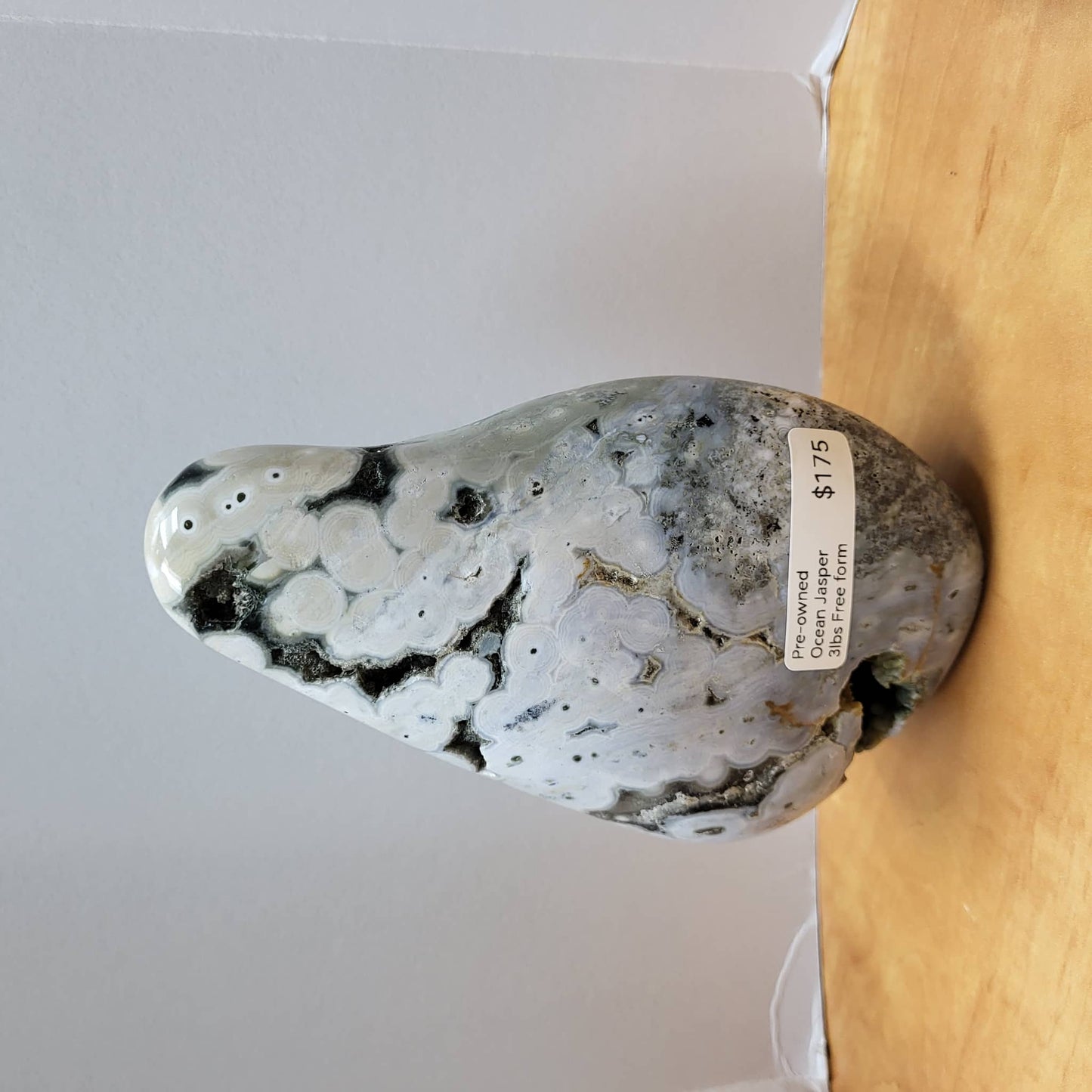 Pre-owned Ocean Jasper Freeform 3lbs with unique patterns and smooth surface for home decor
