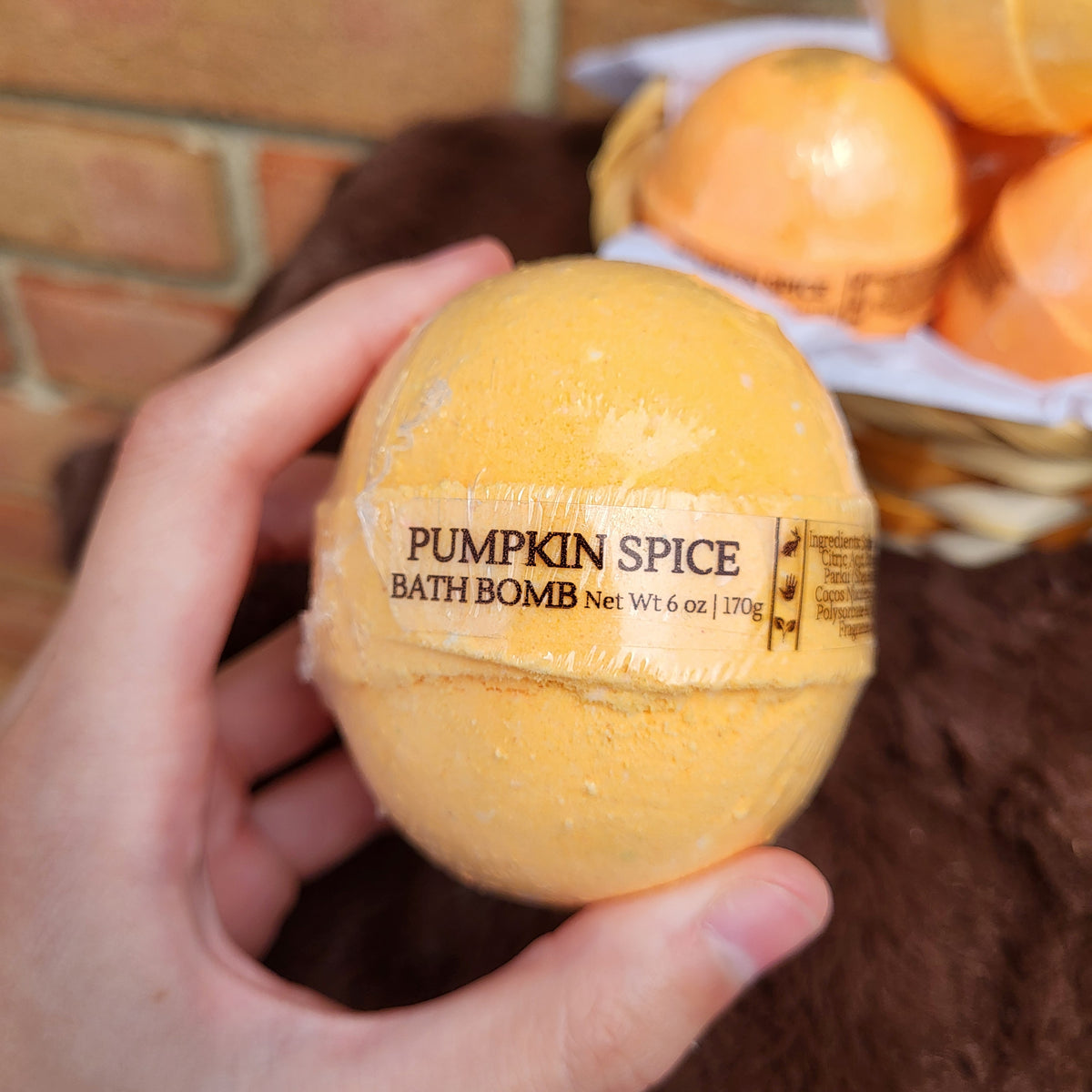 Pumpkin Spice 6 oz bathbomb - Limited Seasonal Inventory